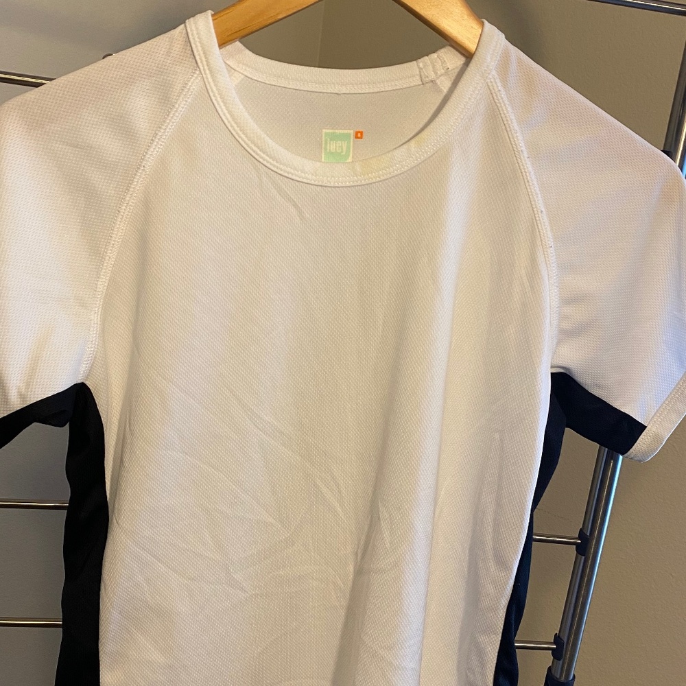 Lucy athletic shirt
